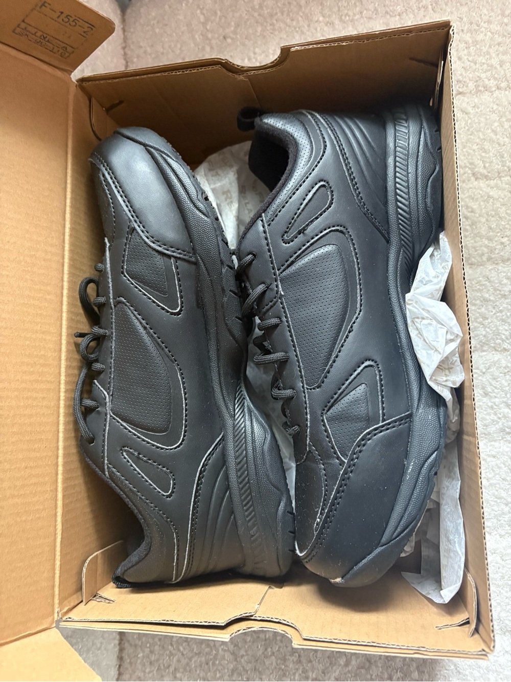 Unisex Non Slip Skecher Comfort Sneakers (worn once)